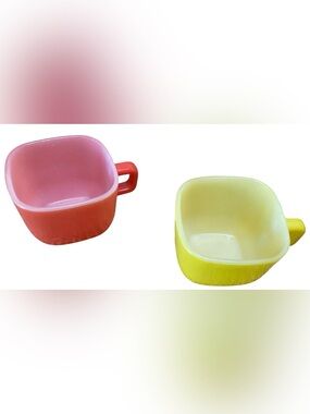 Glasbake Set Of 2 Coffee Mugs Square Milk Glass Vintage U.S.A. 10 Oz J-2285